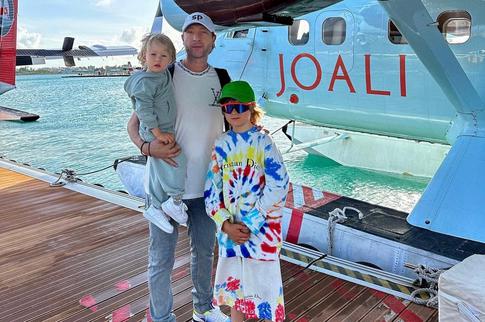 «Еще один ребенок без детства»: Плющенко поставил 2-летнего сына на коньки