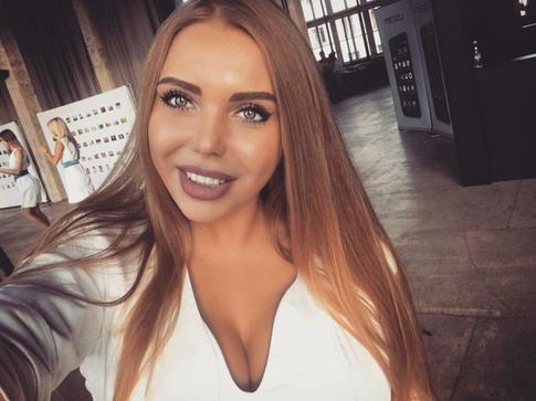 Карина Кросс выдала секрет своей продуктивности: «У меня нет выходных»