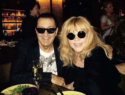 Буйнов рассказал о влюбленности в Пугачеву: «Полвека мечтаю удостоиться ее поцелуя»