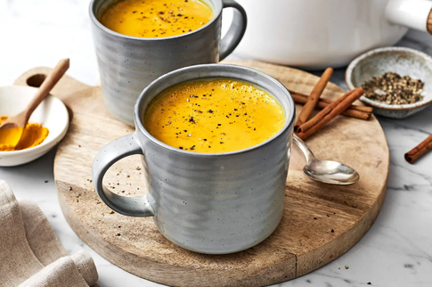 Золотое молоко: целебный напиток из Индии для здоровья и тепла