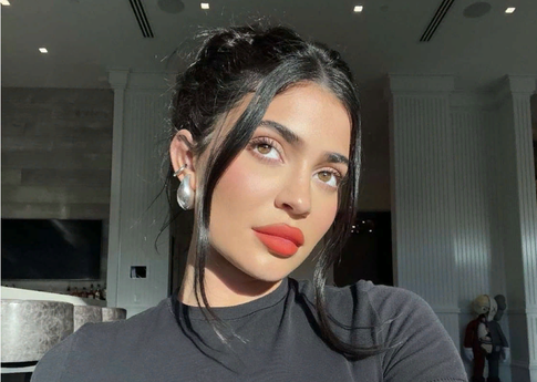 «Пытается достучаться»: бывший бойфренд ревнует Кайли Дженнер к Тимоти Шаламе