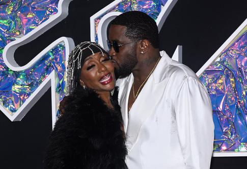 Мать Пи Дидди впервые публично отреагировала на арест сына: «Он не монстр»