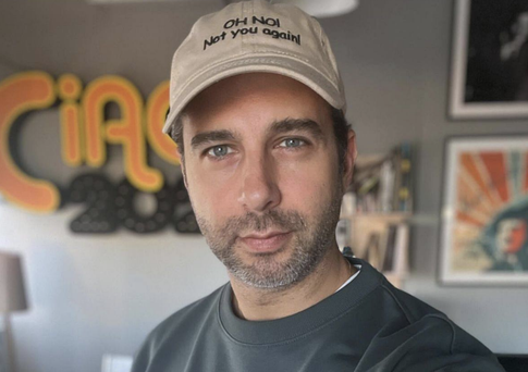 Иван Ургант поделился редким снимком с именинником-отцом