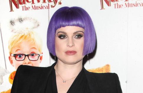 Сильно похудевшую Келли Осборн заметили на вечеринке в честь ее 40-летия