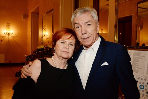 СМИ: супругу Юрия Николаева экстренно доставили в больницу