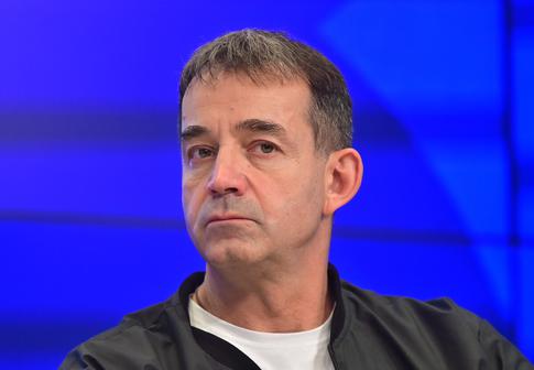 Долги по ЖКХ: в элитной квартире Дмитрия Певцова хотят отключить воду из-за неуплаты