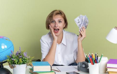 Не могу себе позволить: почему у вас постоянно нет денег и как это исправить