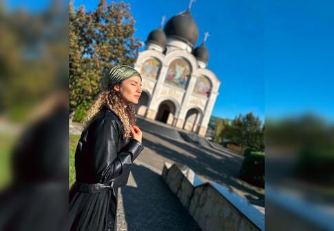 Тренд на монастыринг: как зумеры заменили психолога на посещение святых мест
