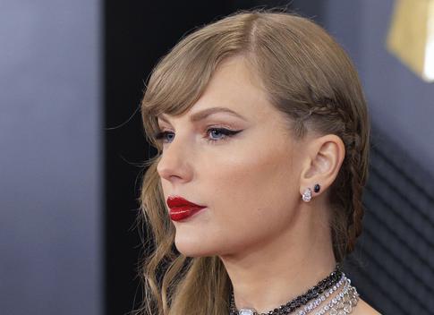 Тейлор Свифт экстренно покинула Австралию