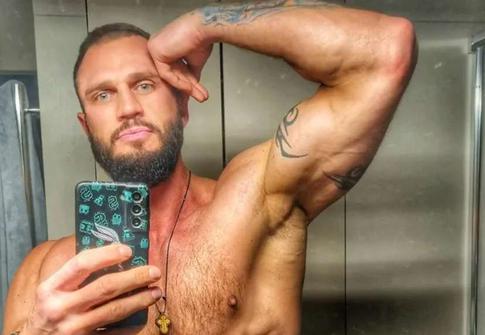 Звезда «Дома−2» Александр Фаломин опроверг, что впадал в кому