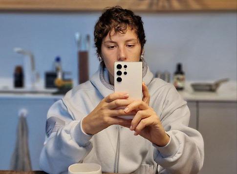 Ирина Горбачева встревожила подписчиков, назвавшись «женщиной-кошкой»