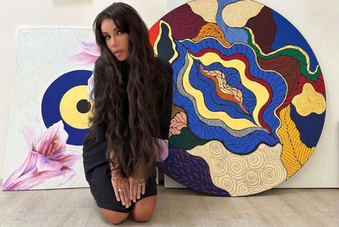 «Я оказалась жертвой»: Айзу обманули на миллион рублей за границей