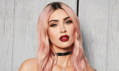 «Невеста куклы Чаки»: сменившая имидж Меган Фокс вызвала насмешки