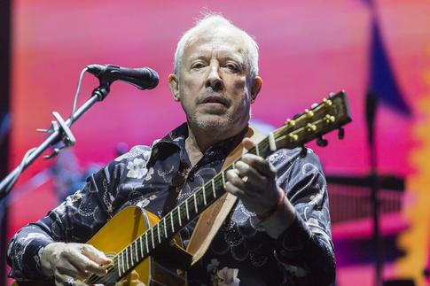 «Публичное вырывание волос»: Макаревич отреагировал на теракт в «Крокусе»