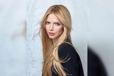 «Рада выйти из дома»: Юлия Михальчик появилась в свете после вторых родов