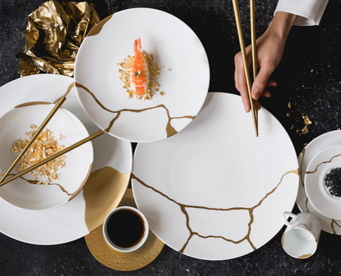 Зачем склеивать разбитую чашку: что такое кинцуги