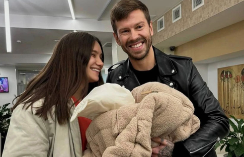 «Это какие-то невероятные эмоции»: Федор Смолов — о жизни после рождения дочери