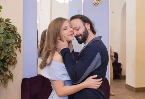 Раскрыта совместимость Арзамасовой и Авербуха: «Разница в 22 года — не помеха для счастья»