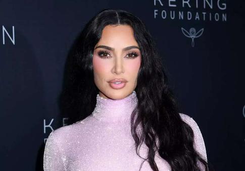 Ким Кардяшьян рассказала, как привела свою талию к безупречному виду