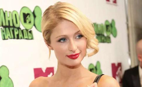 Пэрис Хилтон «волшебно» отдохнула с детьми и мужем на Гавайях