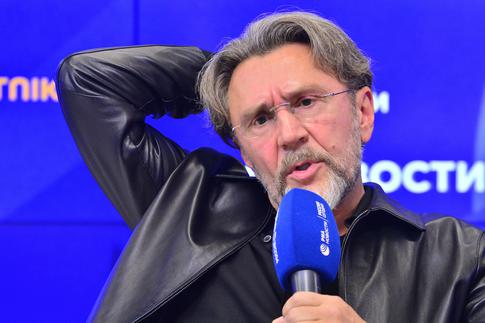 Сергей Шнуров задолжал почти 5 миллионов рублей