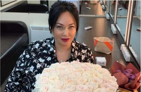 Лариса Гузеева предстала в новом образе: «Я зеленая жабка»