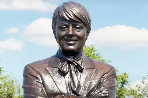 Навка, Розенбаум, Эрнст и другие открыли памятник Юдашкину