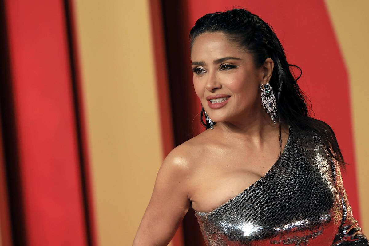 Salma hayek Порно видео @ Porn4 TV