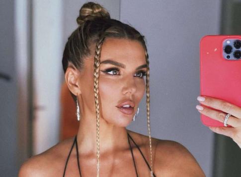 Седокова ответила на слухи о расставании Стоуна и Сысоевой: «Это было понятно»