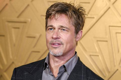 Пострадавший в ДТП сын Брэда Питта отказывается выходить на связь с отцом