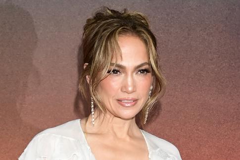 Лопес уединилась с лучшим другом Аффлека на фестивале в Торонто