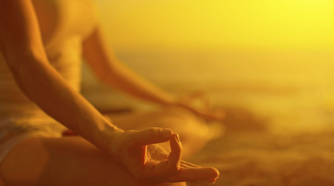 Пять лучших дыхательных упражнений-пранаям для успокоения и концентрации