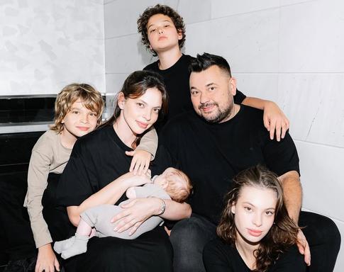 Сергей Жуков раскрыл секрет семейного счастья в трогательном посте