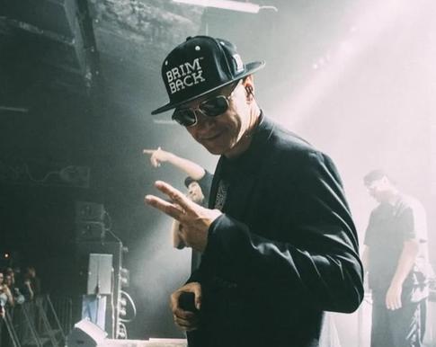 Рэпера Влади* из группы «Каста» признали иностранным агентом