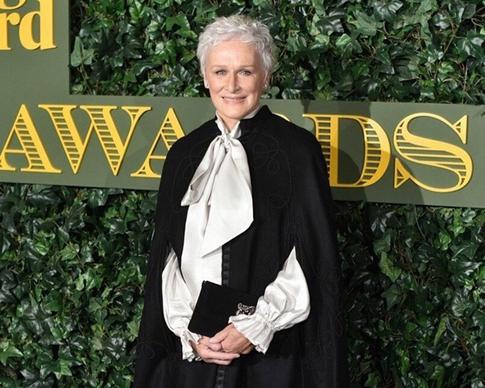 Есть порох в пороховницах: Глен Клоуз вышла в свет на ультравысоких каблуках