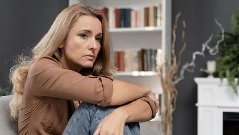 Четыре сигнала в поведении, которые выдают «несчастную» женщину