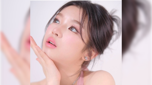 Чок-чок: что такое эффект влажного сияния кожи и как его добиться