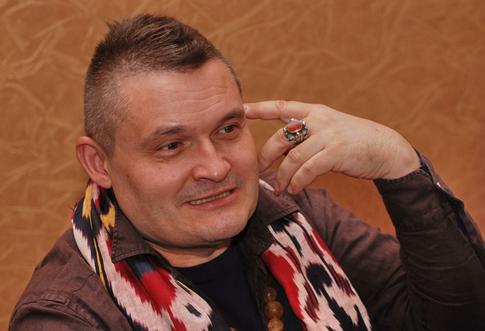 «Взяли отпечатки пальцев»: экс-ведущий «Модного приговора» был задержан на границе с США