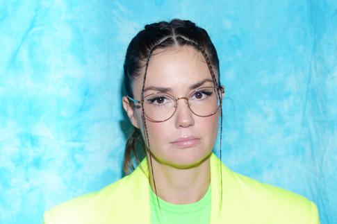 Сырое мясо и конфеты: беременная Муцениеце раскрыла свои предпочтения в еде