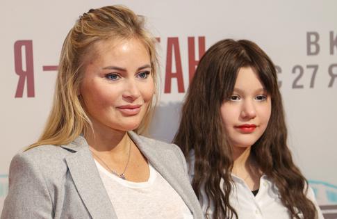 Дочь Борисовой заступилась за 35-летнего бойфренда: «Мама назвала его крысой»