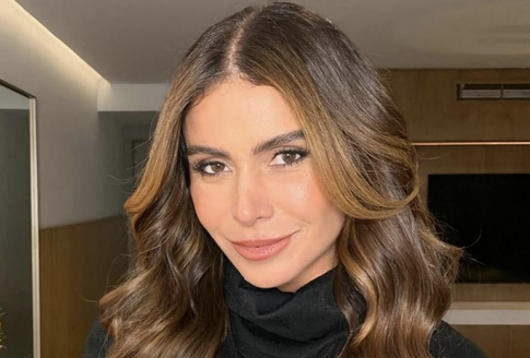 Звезда сериала «Клон» Джованна Антонелли покорила Сеть кадром в мини-бикини