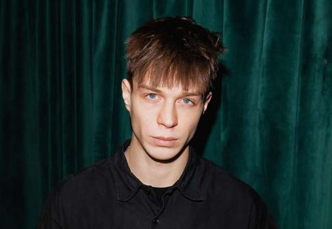 Глеба Калюжного коснулась армейская дедовщина: «старички» угрожают избиением