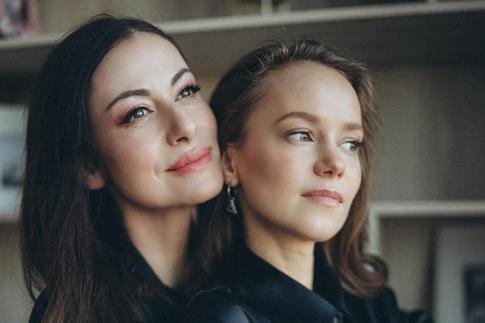 «Какой красивый папа»: сестры Ковальчук поделились нежными кадрами с отцом