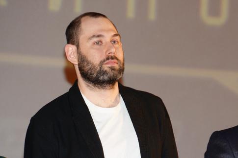 Покинувшего РФ Семена Слепакова* призвали лишить российского гражданства