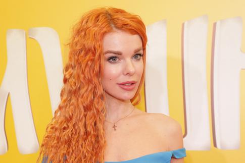 «Пытается уничтожить себя»: Анна Старшенбаум поразилась буйному нраву сына