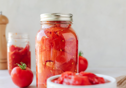 Помидорки в банке: рецепты интересных заготовок из томатов на зиму