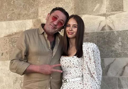 Григорий Лепс планирует сыграть свадьбу с Авророй Кибой на Красной площади: подробности