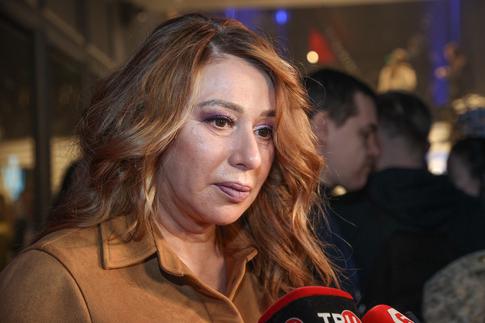 Будто развода и не было: Апина провела время в компании экс-мужа, дочери и пасынка