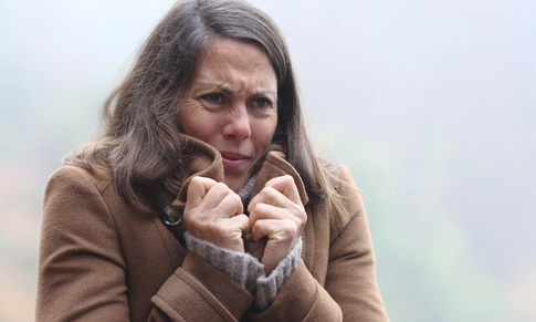 Почему кожа стареет быстрее зимой: главные промахи в уходе после 45 лет