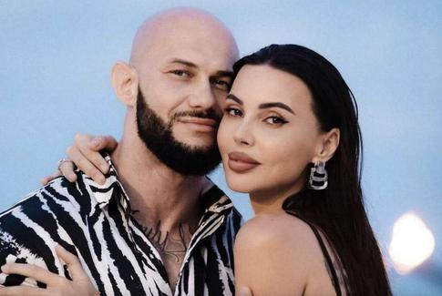 Джиган «отрастил» шикарные белые волосы: Самойлова показала мужа-Зевса